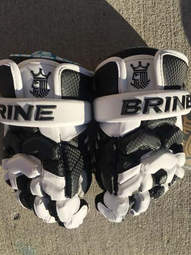 New Triumph 2 gloves
