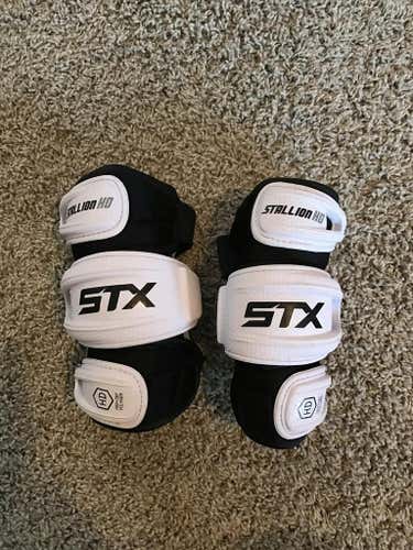 STX Stallion HD Arm Pads
