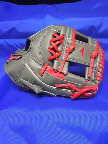 Mizuno GMVP1154PSE5 - 11.5" glove Charcoal/Red