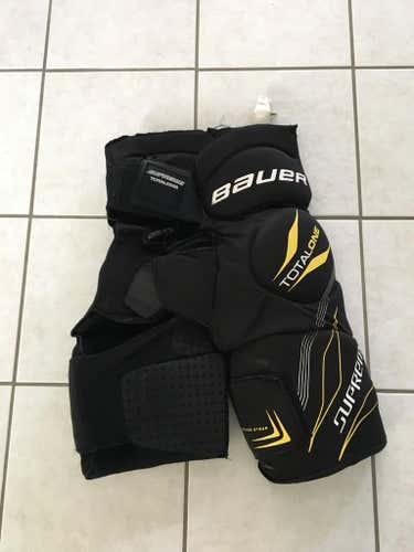 Bauer Supreme Totalone NXG hockey pants