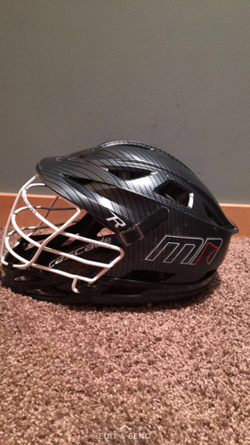 Carbon fiber Cascade R helmet