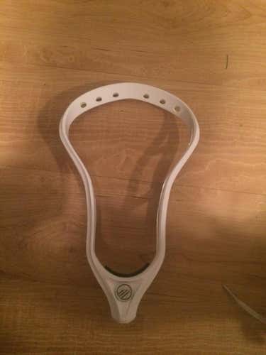 Maverick White Optik