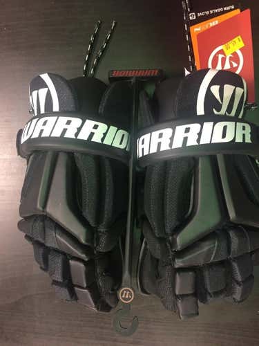 NEW Warrior Burn Goalie Glove