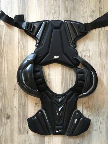 Nike Vapor Shoulder Pads - Medium
