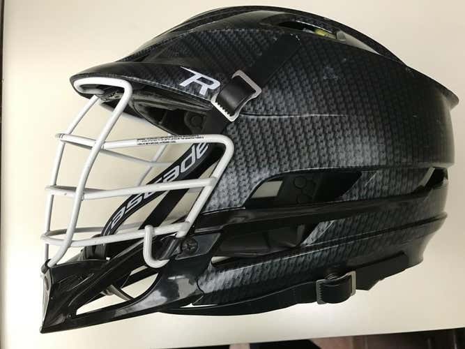 CASCADE R CARBON BLACK