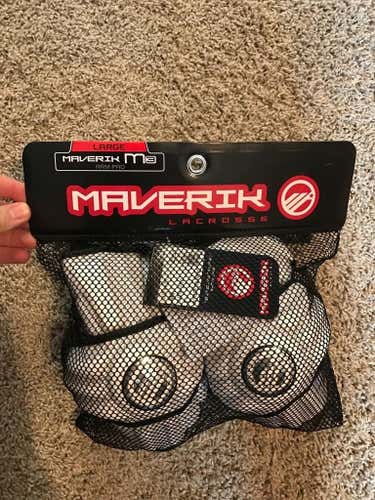 White/Black Maverik M3 Arm Pads