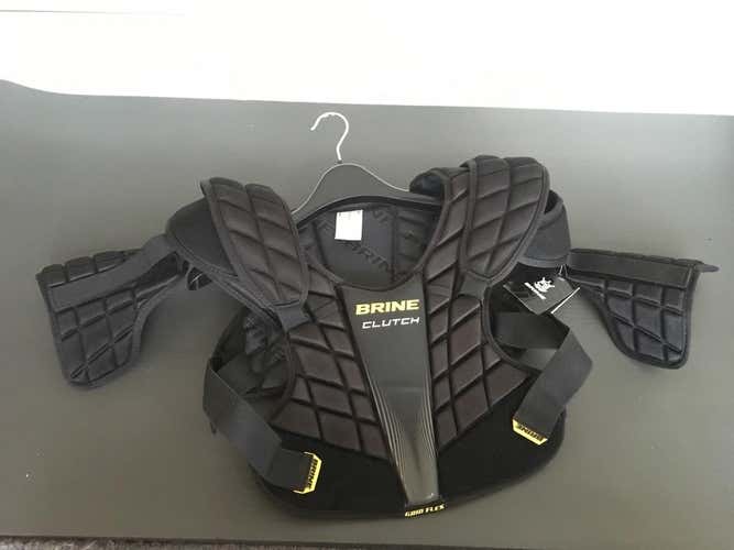 BN CLUTCH SHOULDER PADS