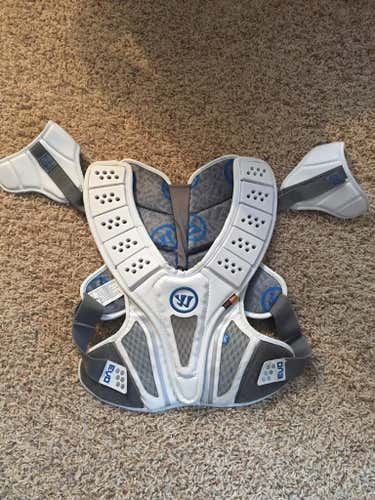 Warrior Evo Hitlyte shoulder pad