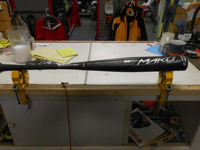 Easton 2017 Mako Beast BBCor bat