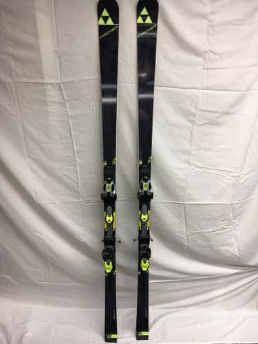 New Fischer 195 RC4 WORLDCUP GS MEN MEDIUM. These are FIS legal 35M. They are the 434m version. W...