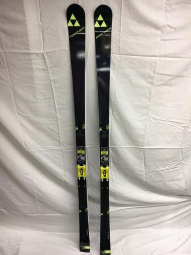 New Fischer 195 RC4 WORLDCUP GS MEN MEDIUM no bindings. These are FIS legal with a 35R. They are ...