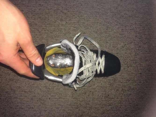 Bauer 1S Supreme Skates Size 7.5D