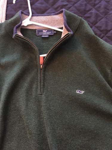 Vineyard Vines Pullover 1/4 zip (XL)