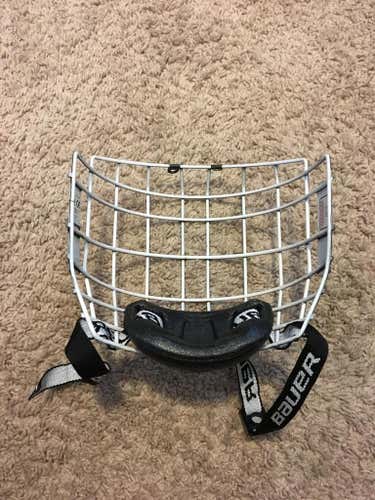 Bauer RBE III cage