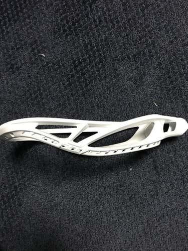 BN Nike Lakota U Unstrung