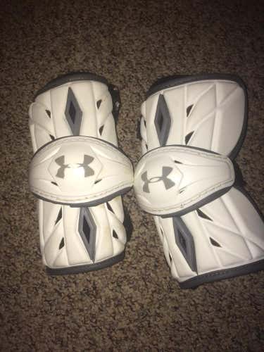 UA charge arm pads