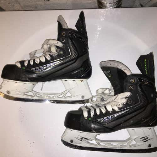 CCM Ribcore 50k Skates: Size 8.5