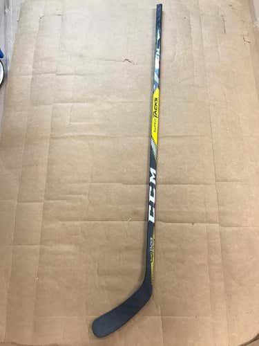 CCM Super Tacks - Pro Stock - New -  RH - 85 flex - P19 - Grip