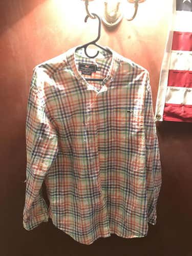 Vineyard Vines Men's Button Down Size Medium