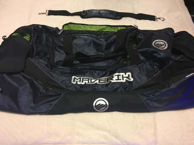 Villanova Maverik Custom Lacrosse Bag