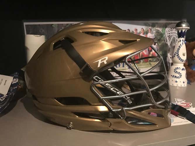Cascade R helmet (Gold)