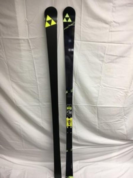 New Fischer 195 RC4 WORLDCUP GS MEN MEDIUM no bindings. These are FIS legal with a 35R. They are ...