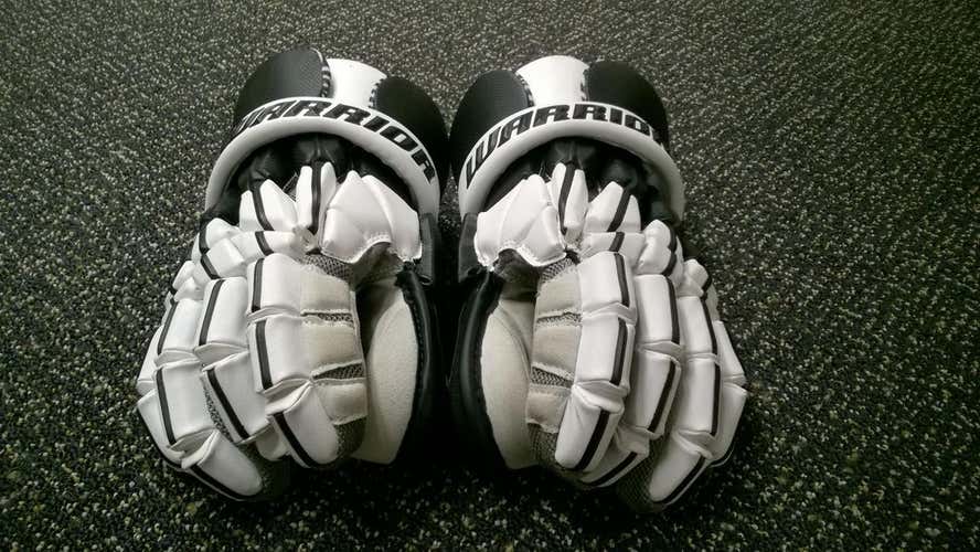 Warrior Regulator 2 Goalie Gloves