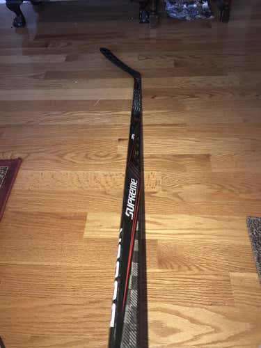 **READ DESCRIPTION** LH Bauer Supreme 1S with Brown Univ. Logo