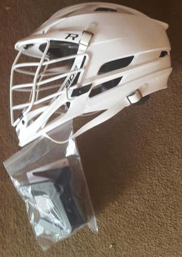 New whiteout Cascade R helmets *ONE LEFT*