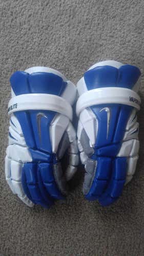 Royal Blue Nike Vapor Elite gloves