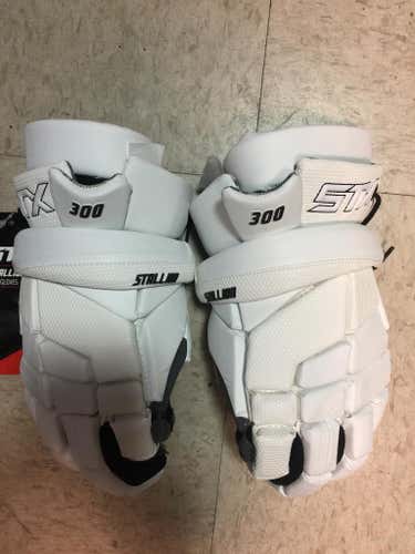 BNWT Stallion 300