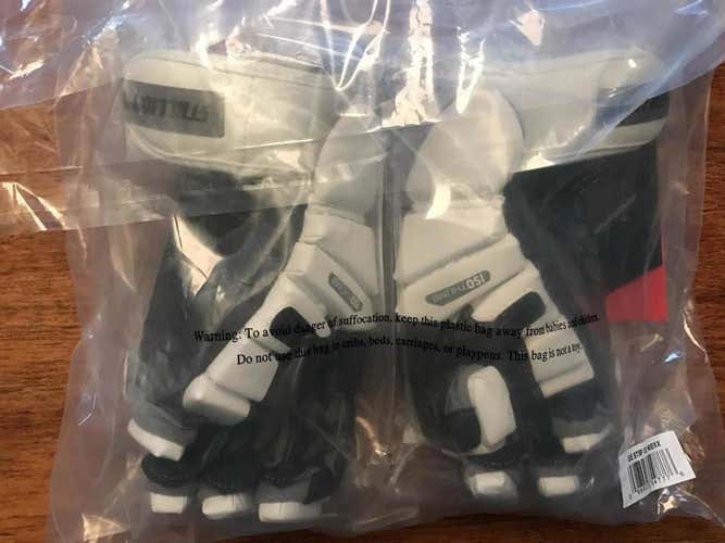 STX Stallion 500 Gloves SZ. Med PRICE DROP!