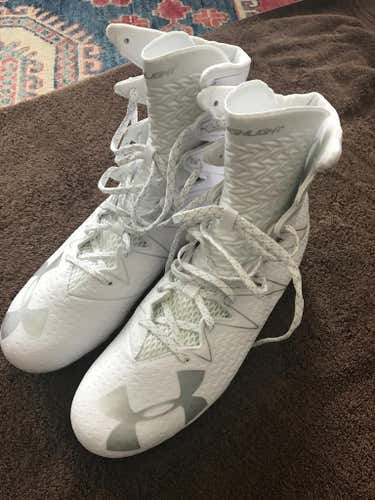Under Armour Highlight Cleats 10.5 BN