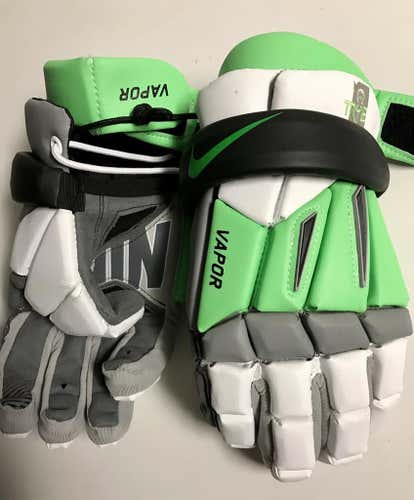 New Nike Vapor Elite Gloves