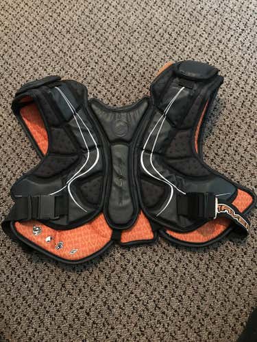 Maverick Empire shoulder pads