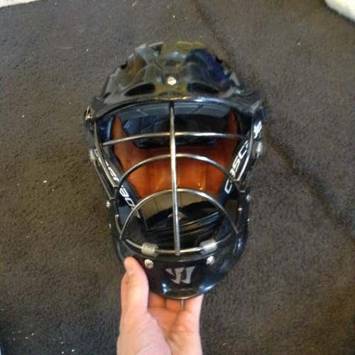 Warrior venom helmet