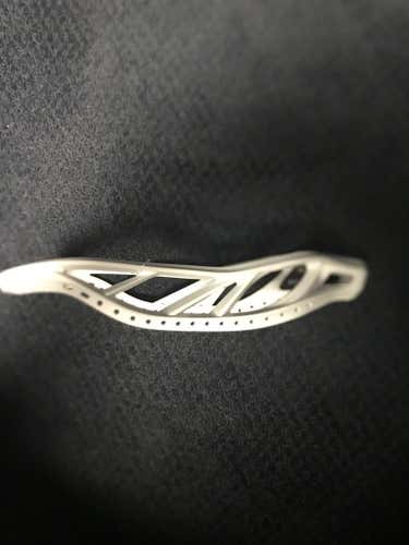 MAverik Centrik U Unstrung