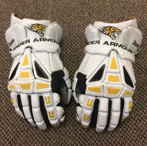 Towson Under Armour Charge Gloves
