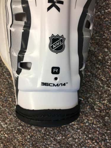 Used good condition Reebok 14inch shin guards