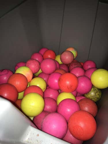 100 Hockey Balls