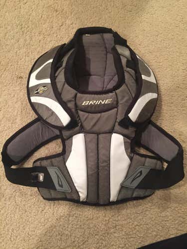Brine M/L Shoulder Pads