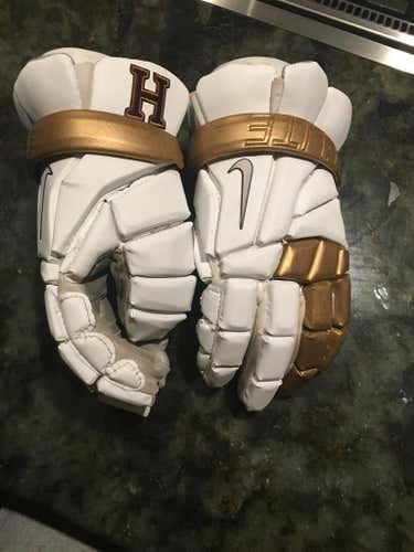 Haverford School Nike Vapor Elite III 13" Gloves