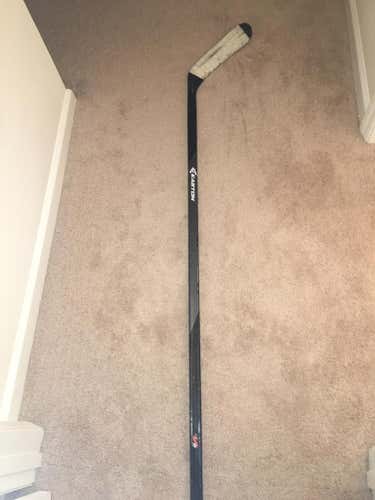 Easton V9 Grip Used Pro Stock RH Hall/Sakic 85 flex 59" not cut