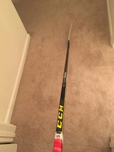 CCM Ultra Tacks Grip 85flex LH H11 Crosby 63" very good conditon