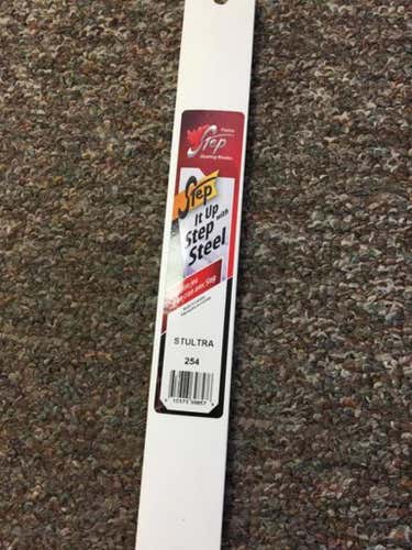 NEW GRAF. ST ULTRA Step Steel Runners  size 6 (254) $45. 00