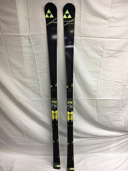 New Fischer 195 RC4 WORLDCUP GS MEN MEDIUM no bindings. These are FIS legal with a 35R. They are ...