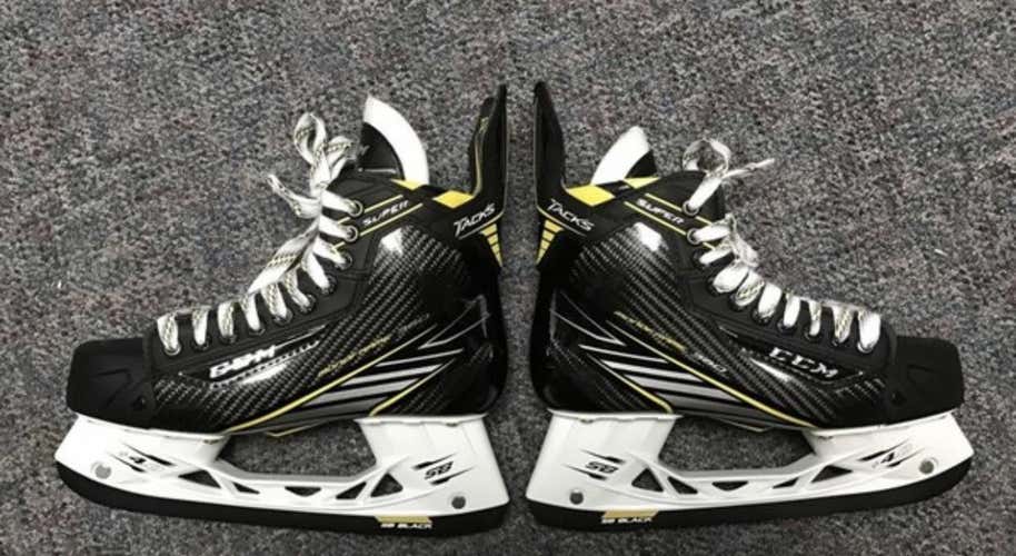CCM Super Tacks Hockey Skates