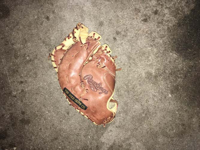 Rawling's Gold Glove First Base mitt