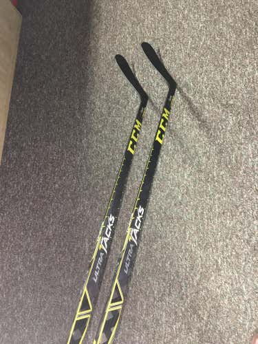 1 Prostock CCM Ultra Tacks Grip  85flex LH Crosby /Backstrom 57" Length   excellent  condition 1-...