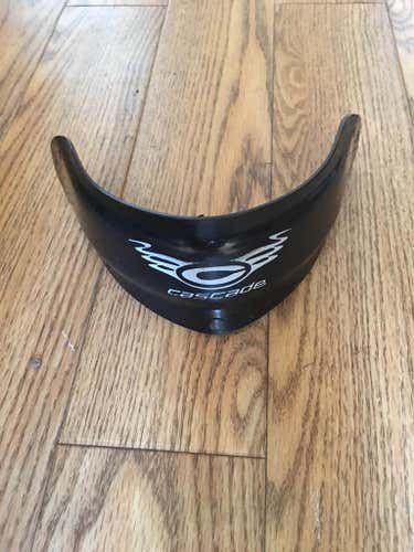 Cascade Throat Guard Goalie, NEEDS TO GO